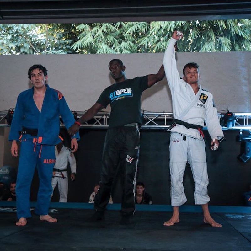 Alexandre Vieira wins the super fight of the GT Open Jiu Jitsu in Guatemala, by submission 1:20 min.